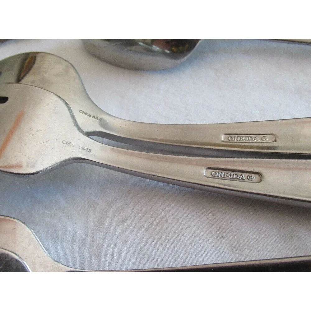 Lot of 13x Oneida ZINC Mixed Lot Stainless Flatware Meat Fork Spoons Spreader